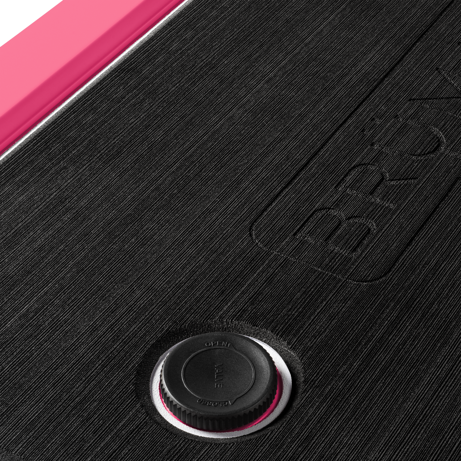 brutank-j9 brutank-55qt-neonpink-vent.png