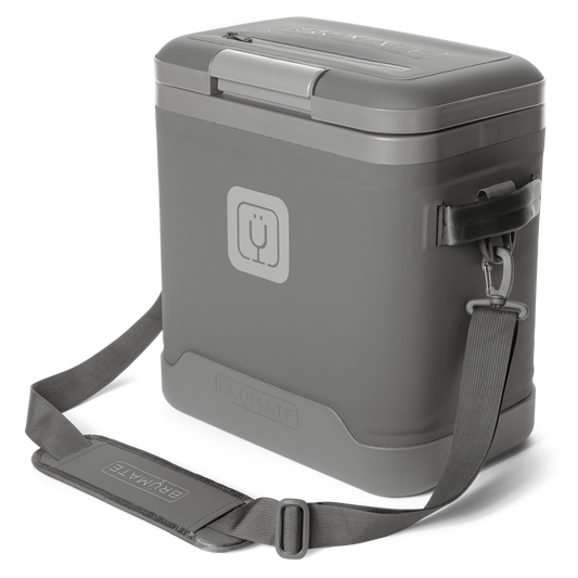 magpack-18-can-w3 magpack_18_graphite_front_strap.png